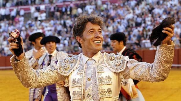 Mnanuel Escribano lors de son triomphe à Séville en 2013 © Raul Doblado